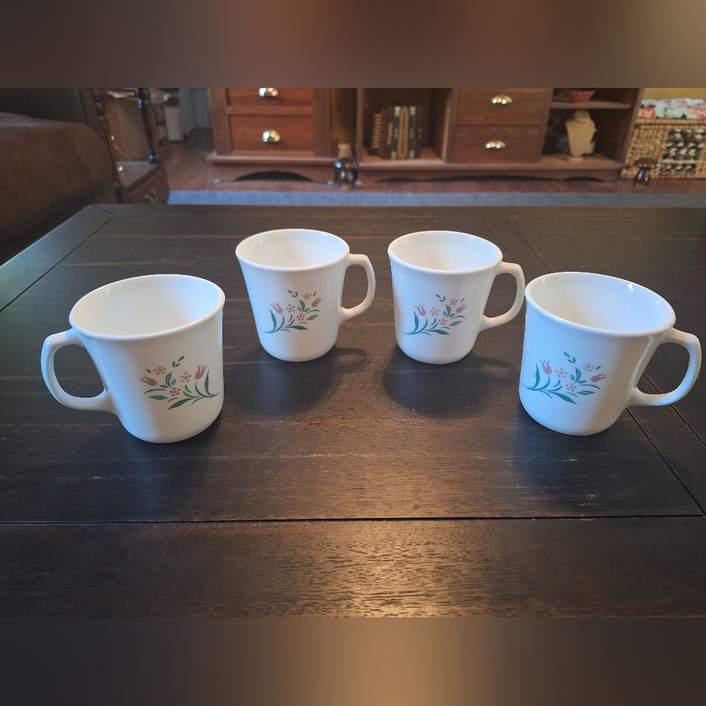 Corningware Rosemarie Floral Patterned White Mugs - Set of 4